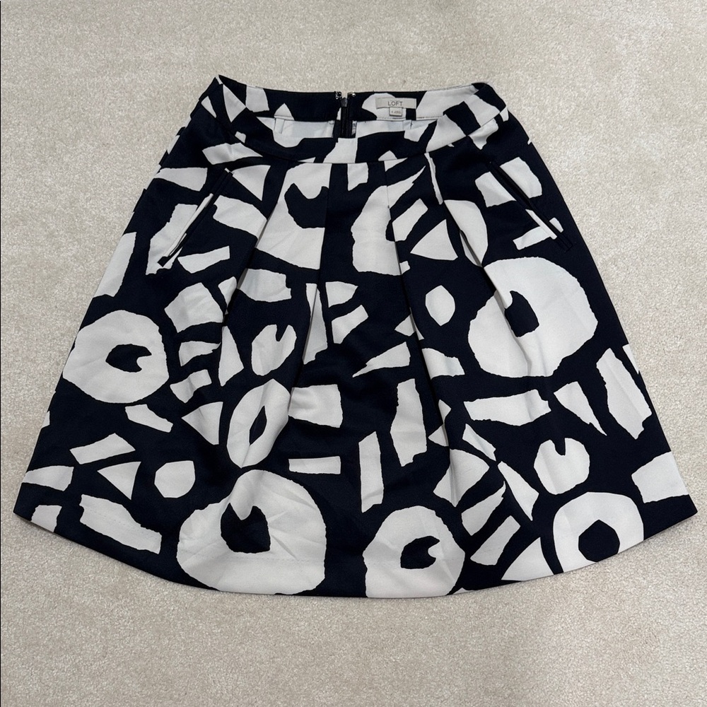 LOFT Navy and Cream Patterned A-Line Skirt
